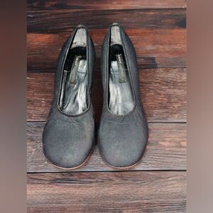 DKNY Black Block Heel Pumps Women’s Size 5.5 Classic Work Dress Shoes